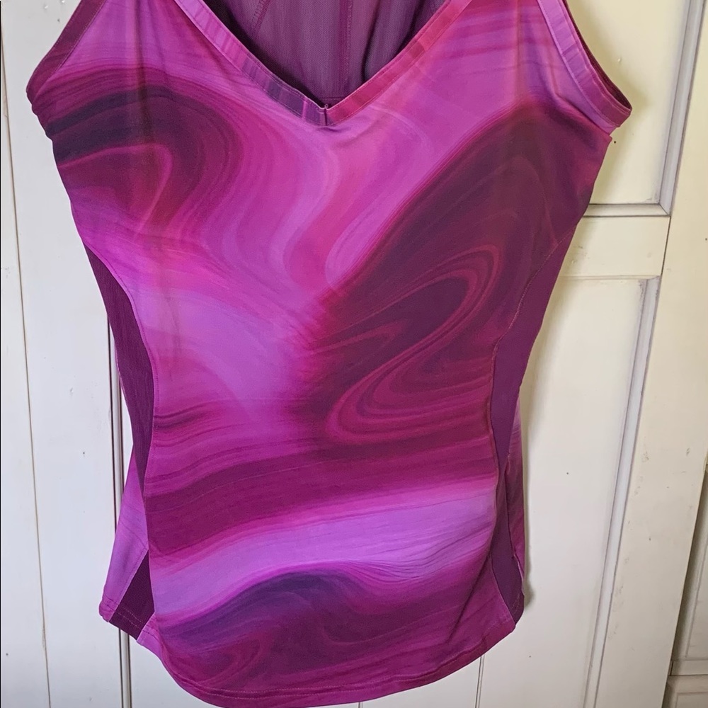 The North Face workout top.